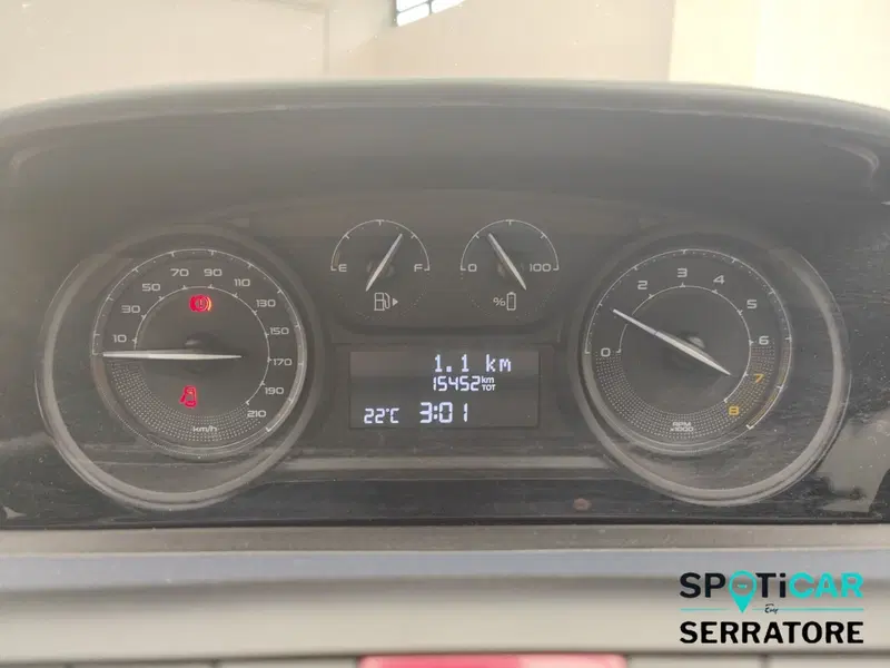 Lancia Ypsilon usata a Como (9)