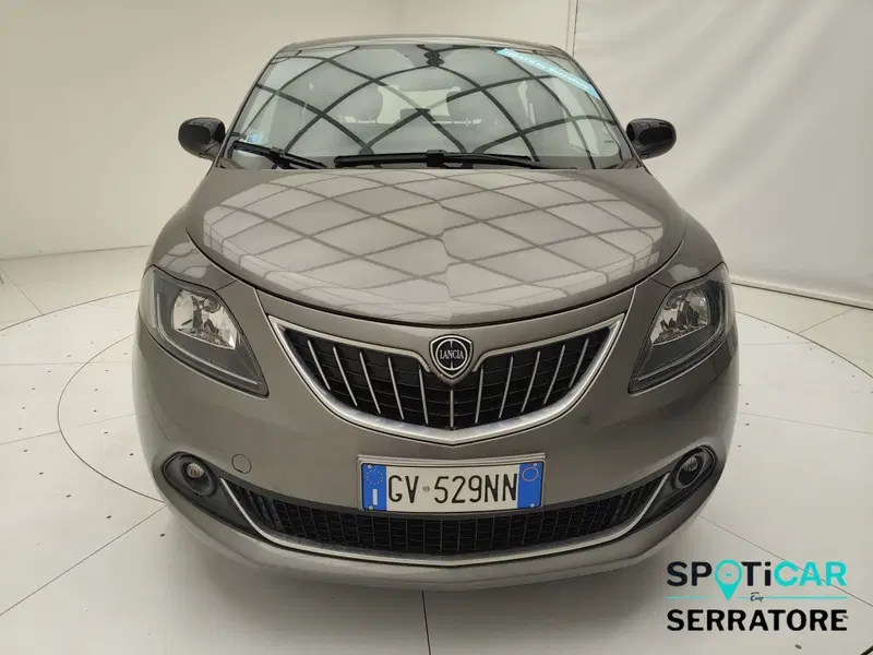 Lancia Ypsilon usata a Como (2)