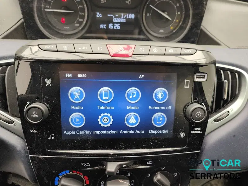Lancia Ypsilon usata a Como (10)