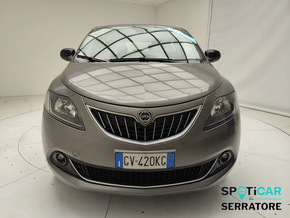 Lancia Ypsilon usata a Como (2)