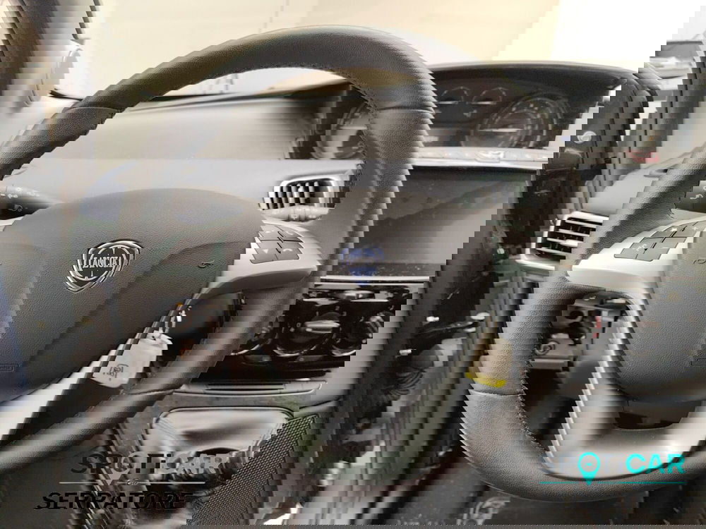 Lancia Ypsilon usata a Como (8)