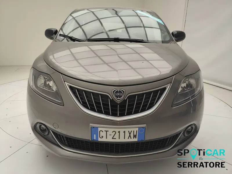 Lancia Ypsilon usata a Como (2)