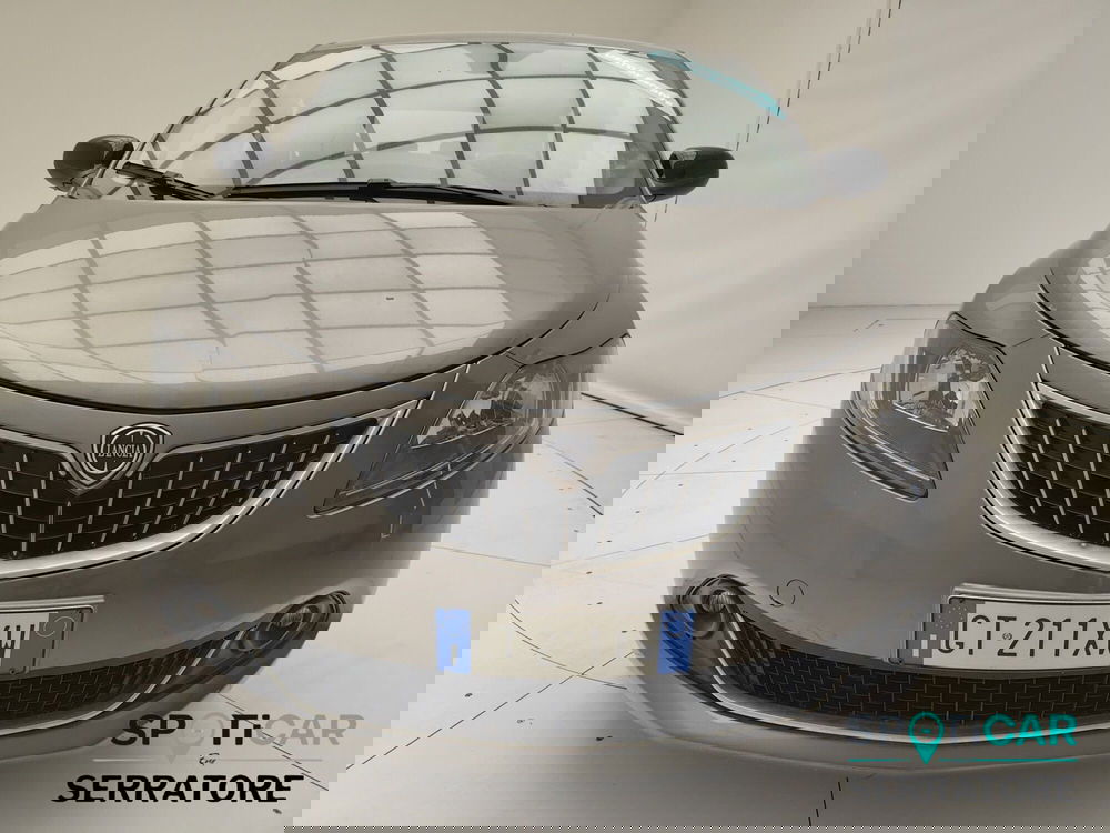 Lancia Ypsilon usata a Como (2)