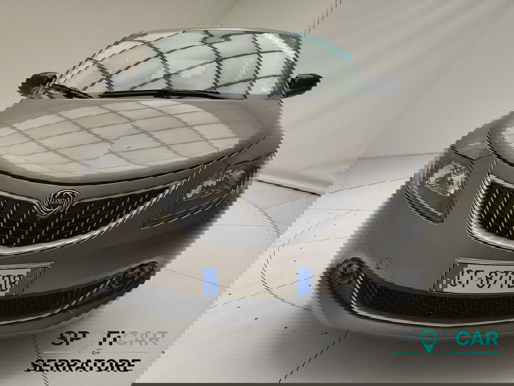 Lancia Ypsilon usata a Como