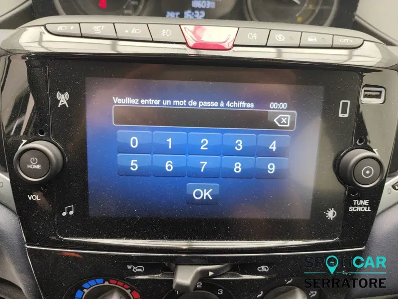 Lancia Ypsilon usata a Como (10)