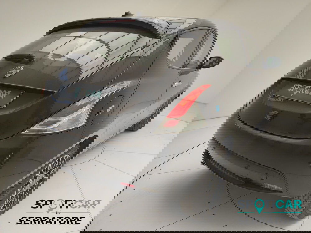 Lancia Ypsilon usata a Como (5)