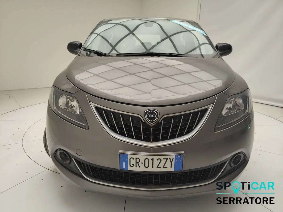 Lancia Ypsilon usata a Como (2)