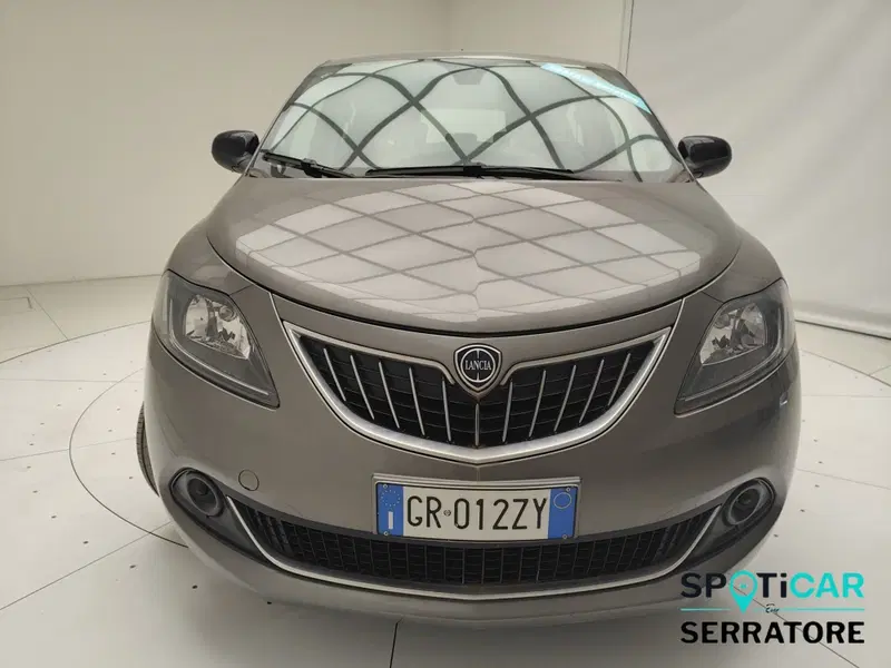 Lancia Ypsilon usata a Como (2)