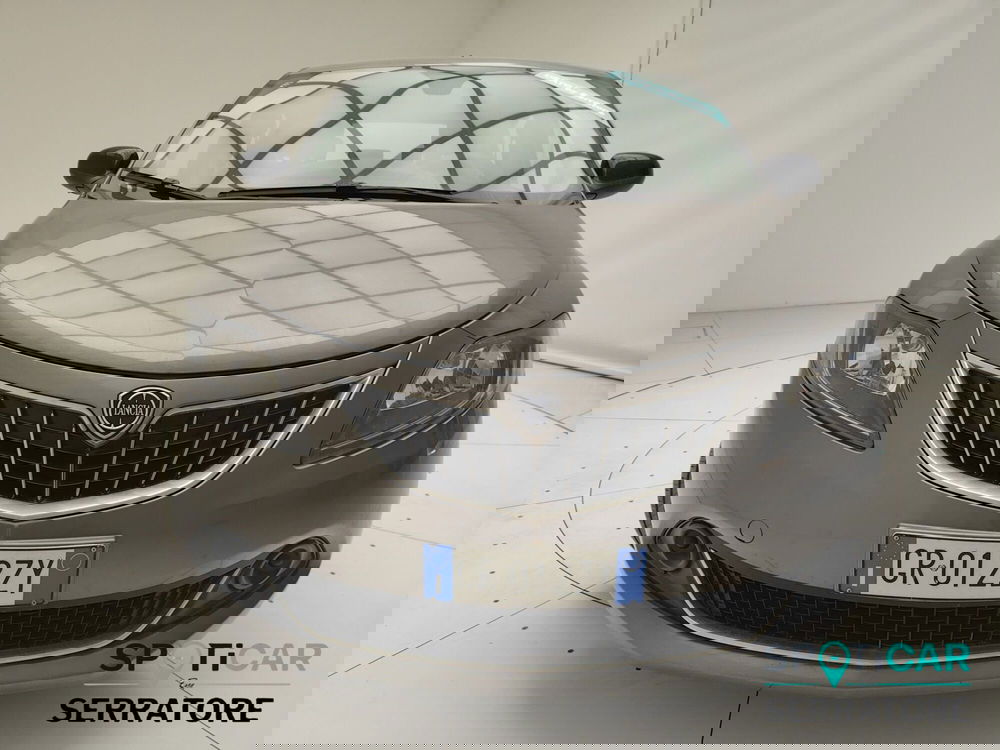 Lancia Ypsilon usata a Como (2)