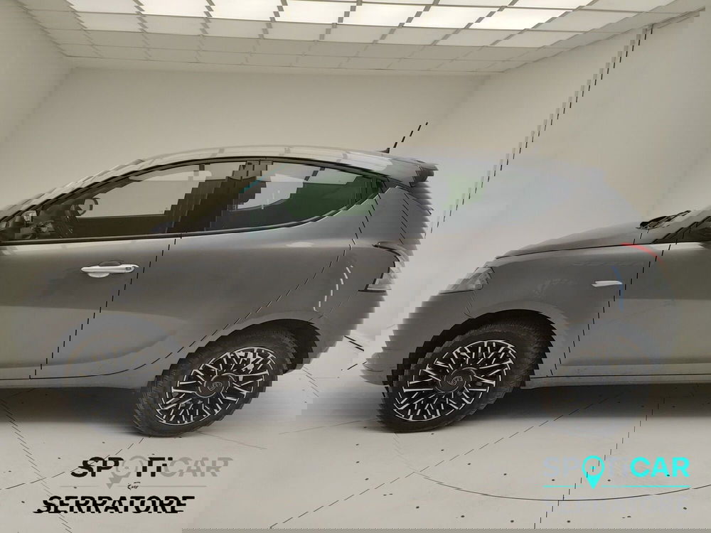 Lancia Ypsilon usata a Como (4)