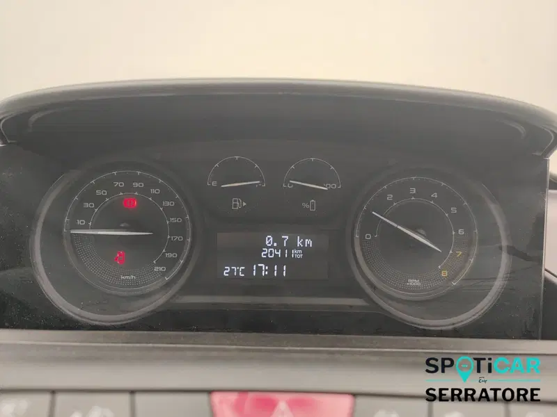 Lancia Ypsilon usata a Como (9)