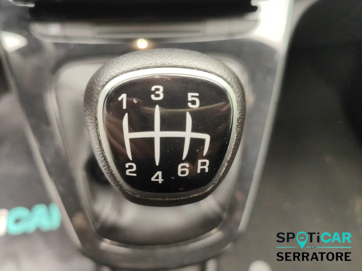 Lancia Ypsilon usata a Como (12)