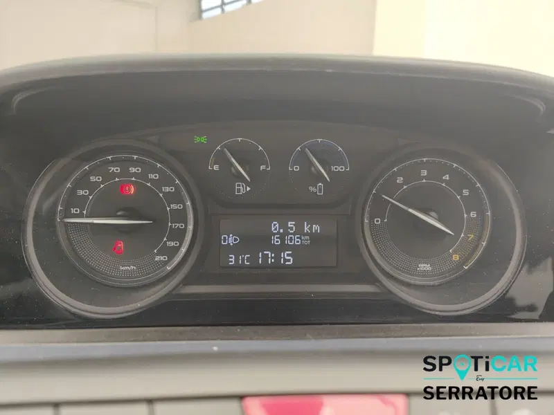 Lancia Ypsilon usata a Como (9)