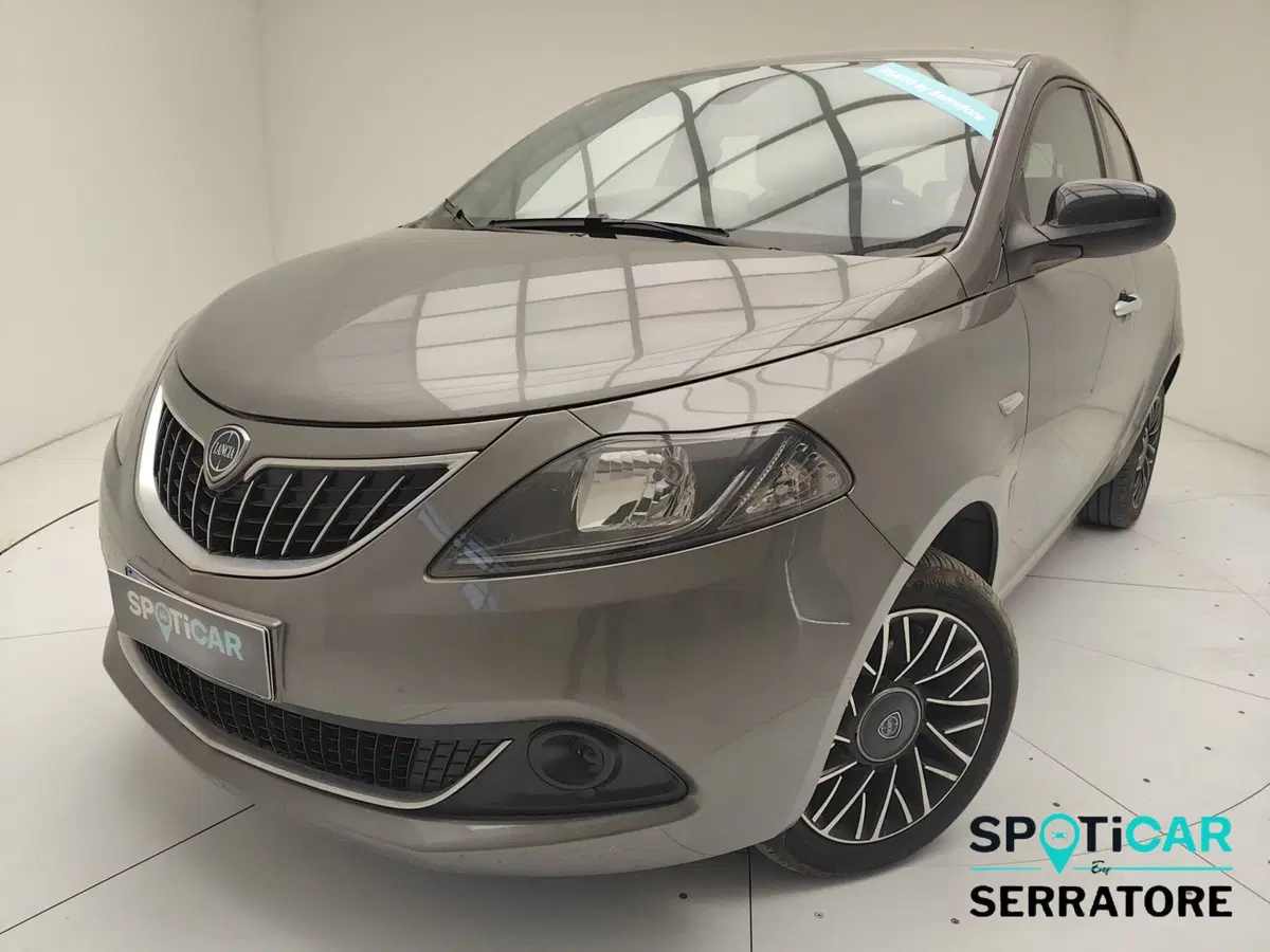 Lancia Ypsilon usata a Como