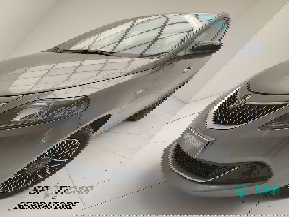 Lancia Ypsilon usata a Como