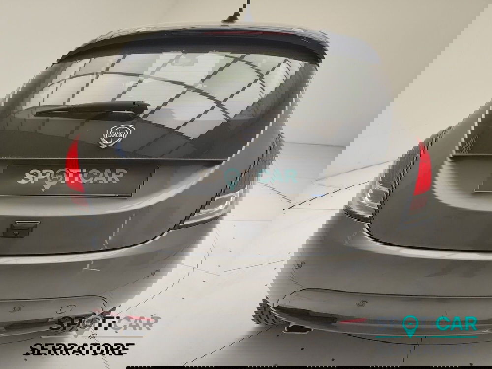 Lancia Ypsilon usata a Como (6)