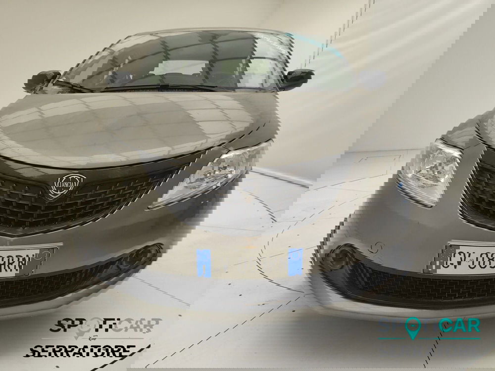 Lancia Ypsilon usata a Como (2)