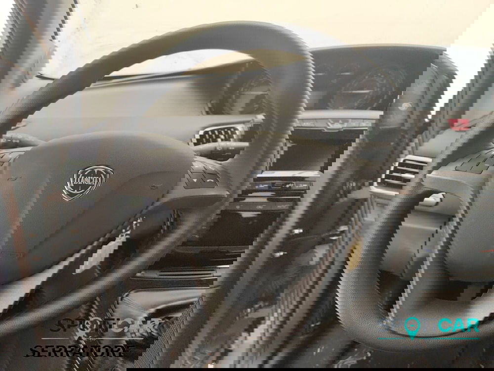 Lancia Ypsilon usata a Como (9)