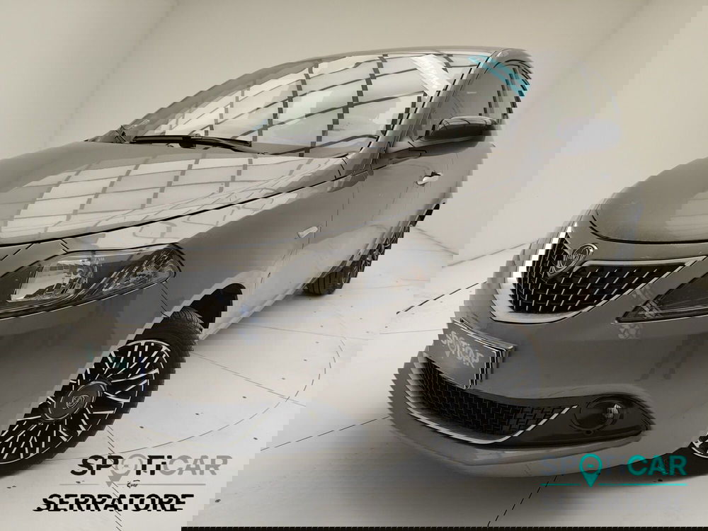 Lancia Ypsilon usata a Como