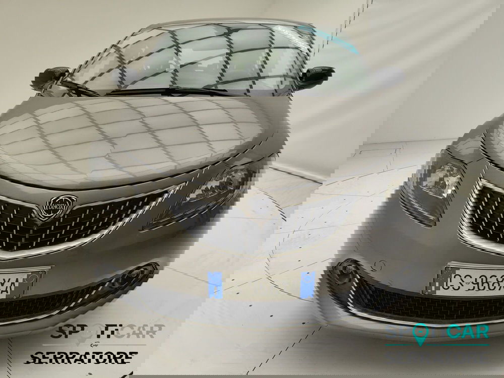 Lancia Ypsilon usata a Como (2)