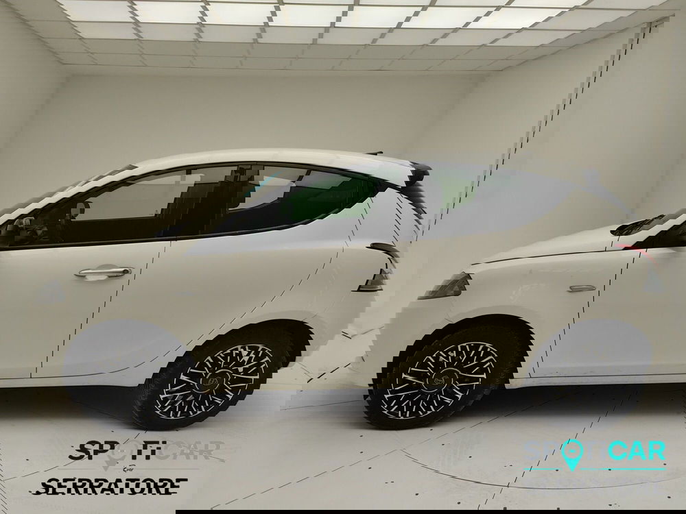 Lancia Ypsilon usata a Como (4)