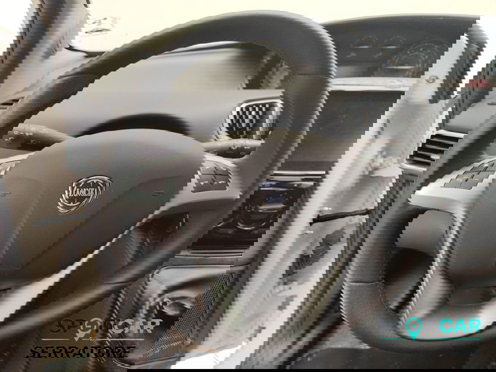 Lancia Ypsilon usata a Como (8)