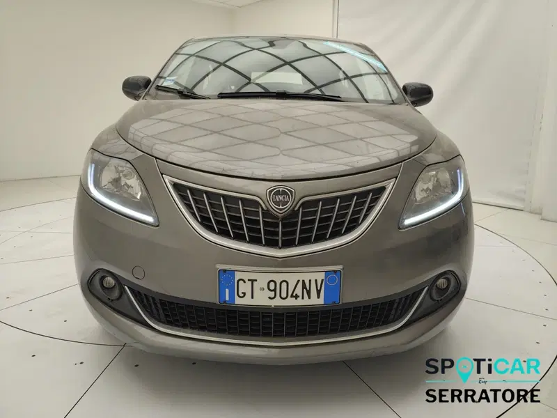 Lancia Ypsilon usata a Como (2)