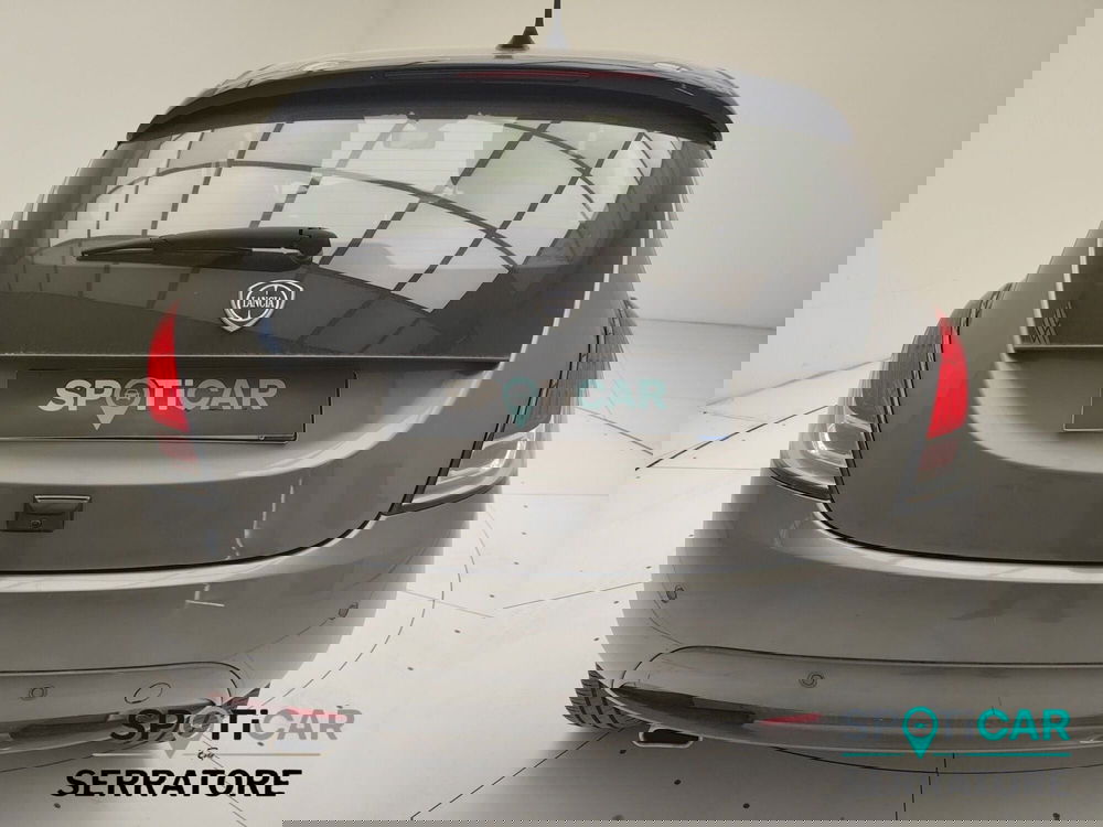 Lancia Ypsilon usata a Como (6)