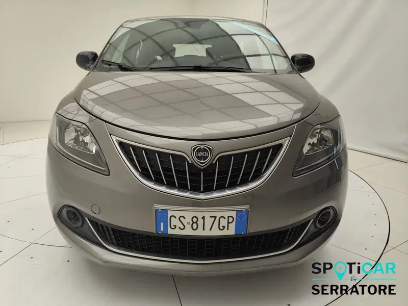 Lancia Ypsilon usata a Como (2)