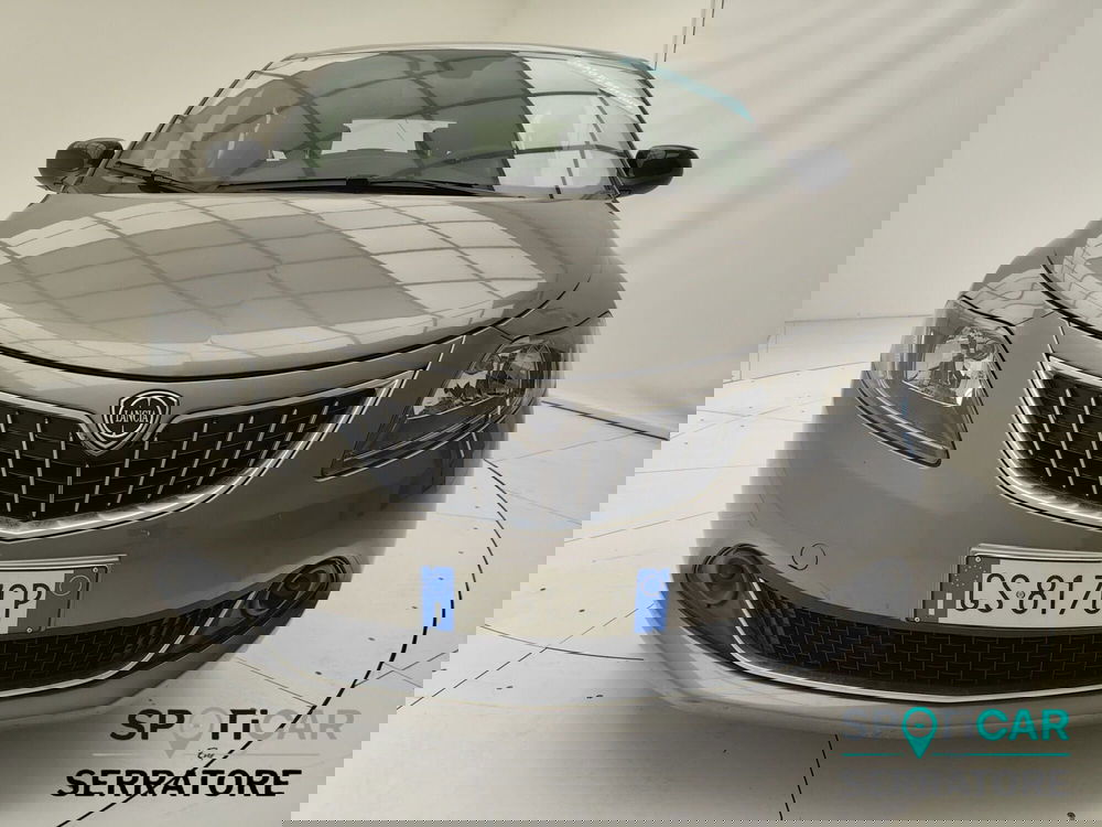 Lancia Ypsilon usata a Como (2)