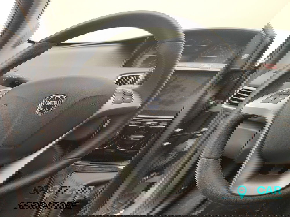 Lancia Ypsilon usata a Como (8)