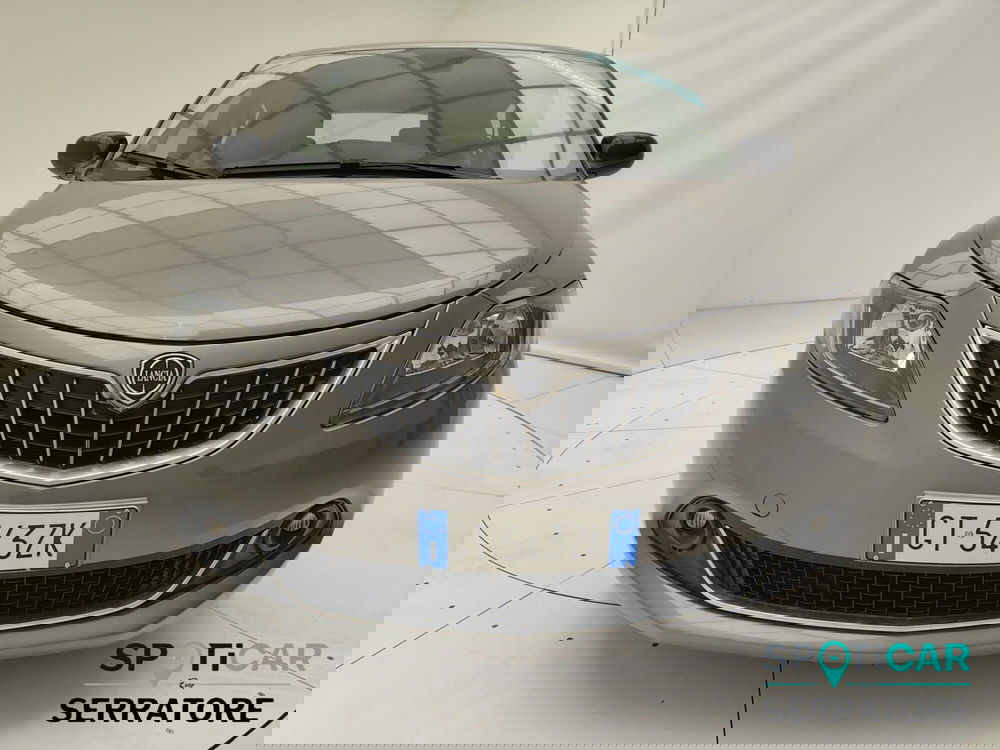 Lancia Ypsilon usata a Como (2)