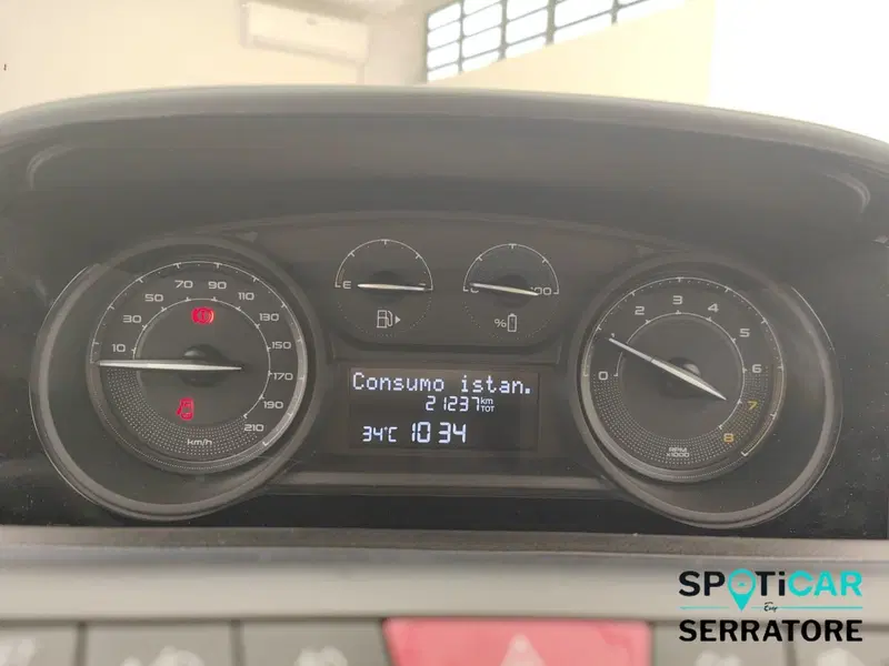Lancia Ypsilon usata a Como (9)