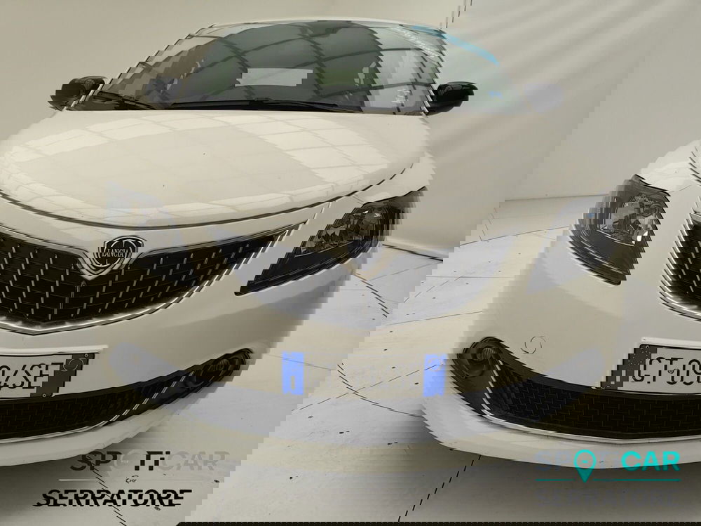 Lancia Ypsilon usata a Como (2)