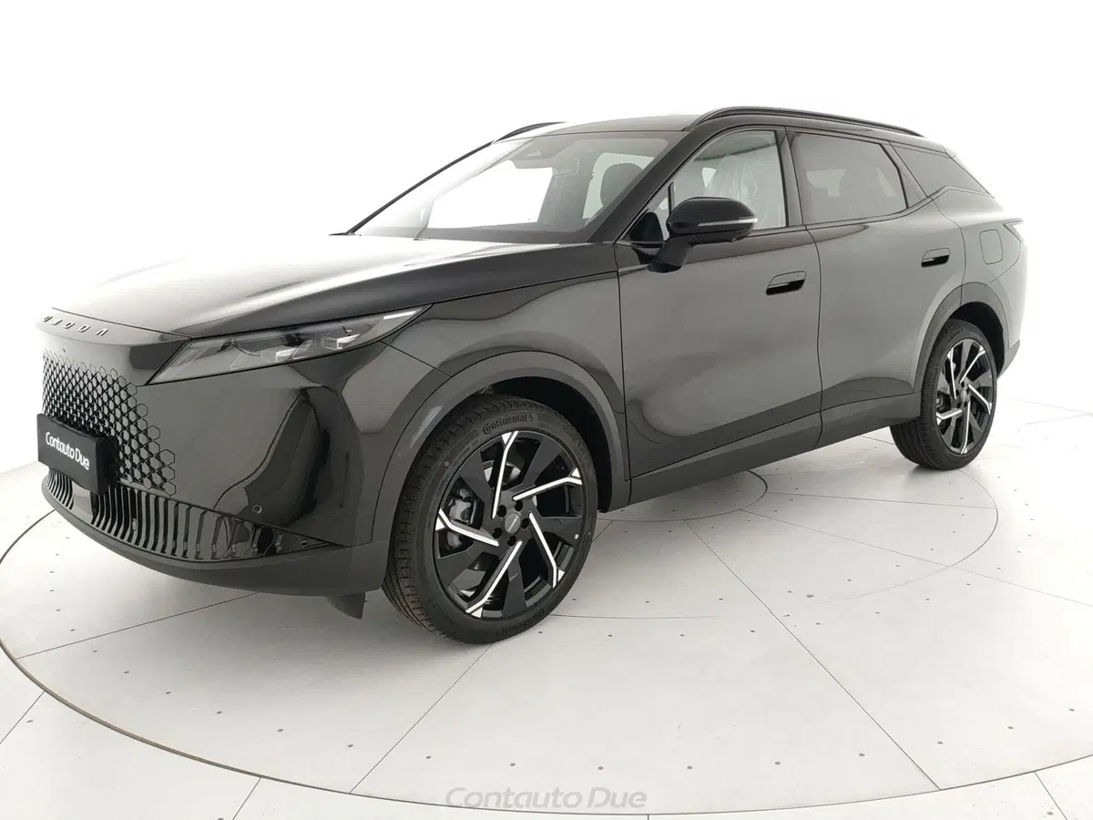 Omoda Omoda 7 SHS-P nuova a Caserta