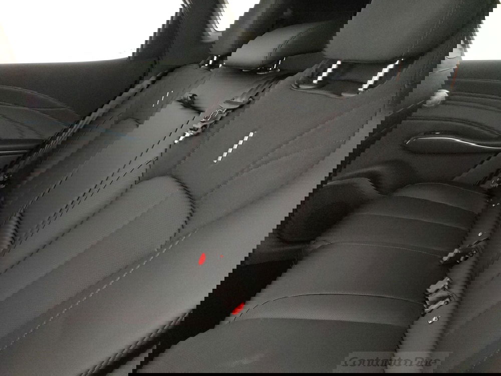 Omoda Omoda 7 SHS-P nuova a Caserta (15)