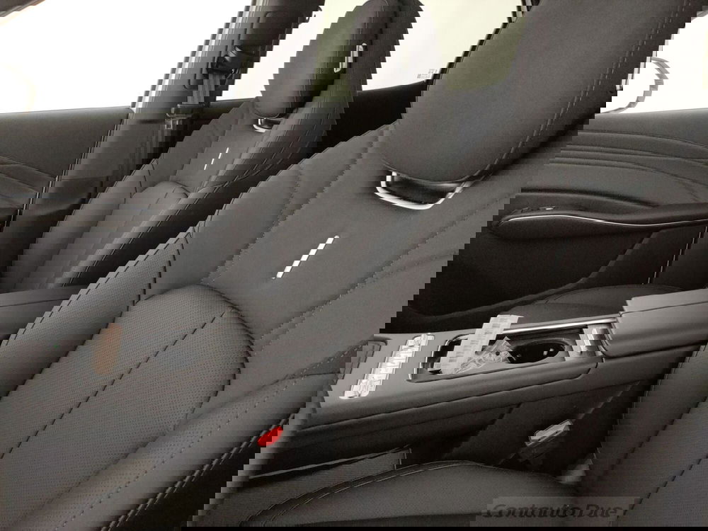 Omoda Omoda 7 SHS-P nuova a Caserta (18)