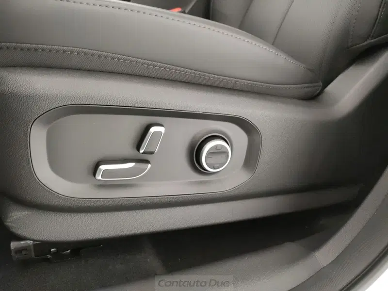 Omoda Omoda 7 SHS-P nuova a Caserta (19)