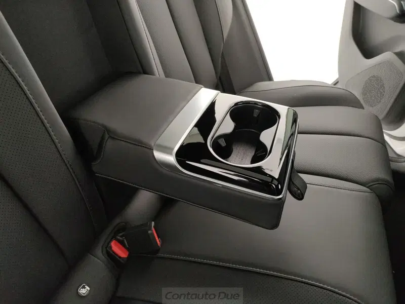 Omoda Omoda 7 SHS-P nuova a Caserta (11)