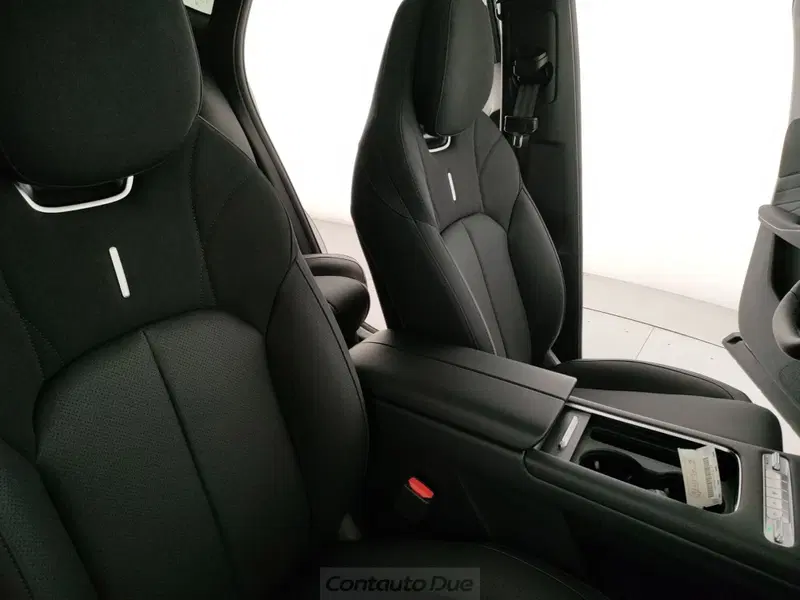 Omoda Omoda 7 SHS-P nuova a Caserta (13)