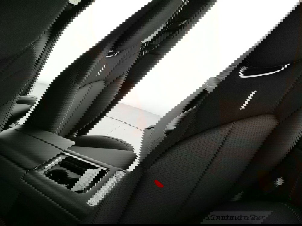 Omoda Omoda 7 SHS-P nuova a Caserta (13)