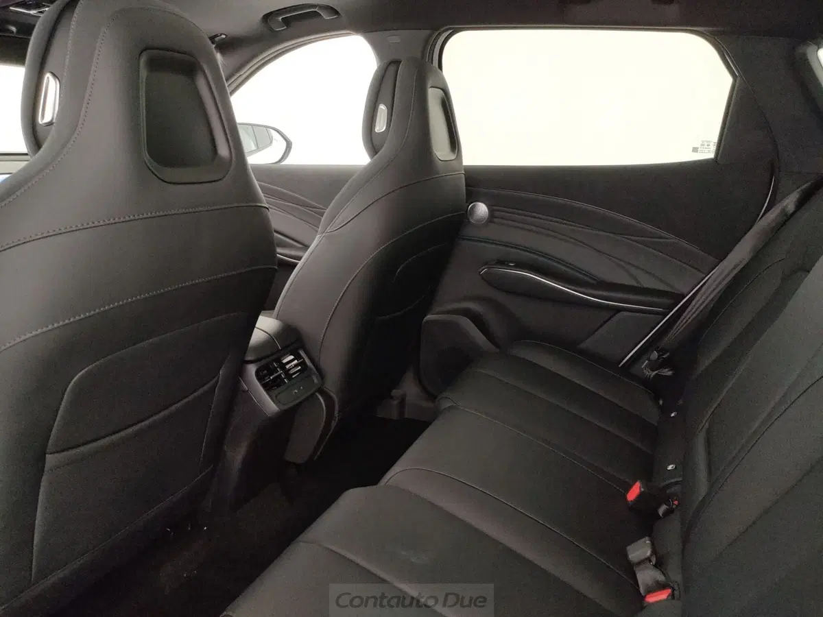 Omoda Omoda 7 SHS-P nuova a Caserta (15)
