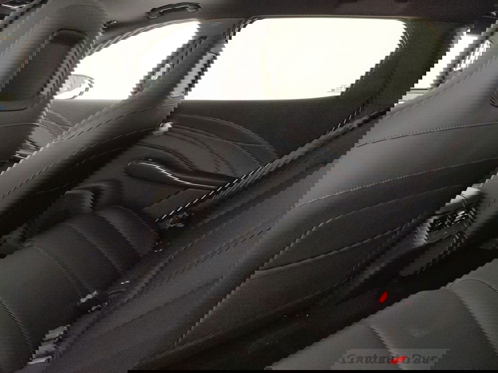 Omoda Omoda 7 SHS-P nuova a Caserta (15)