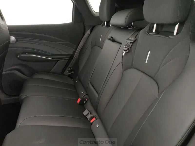 Omoda Omoda 7 SHS-P nuova a Caserta (16)