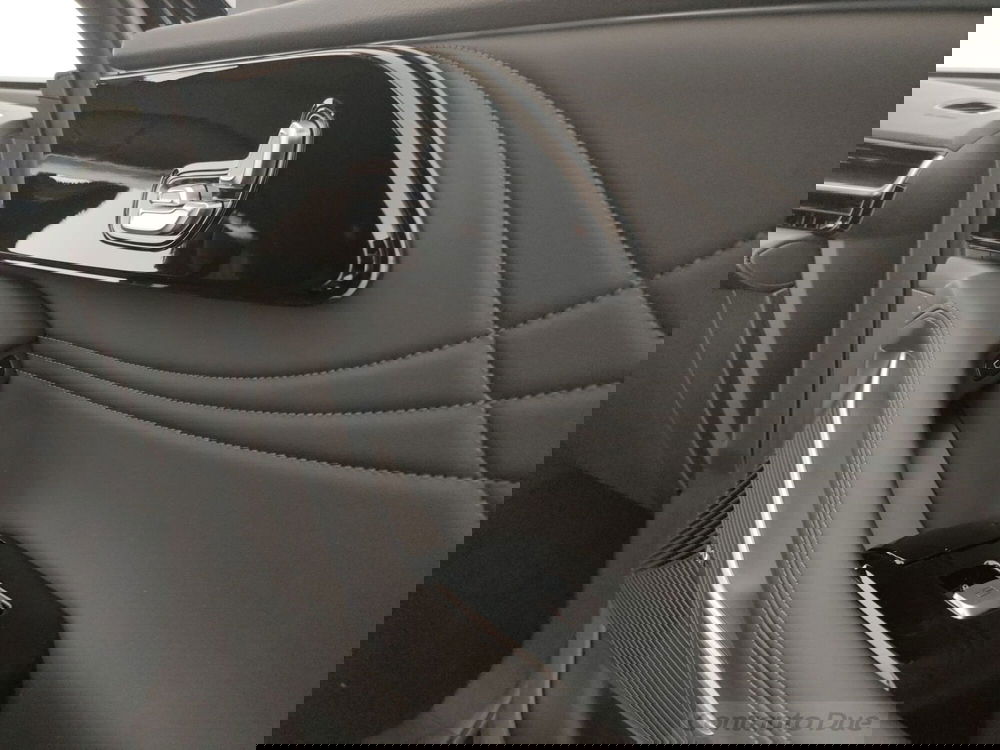 Omoda Omoda 9 SHS-P nuova a Caserta (16)