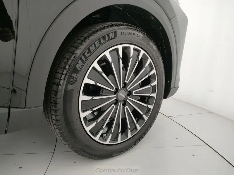 Omoda Omoda 9 SHS-P nuova a Caserta (19)