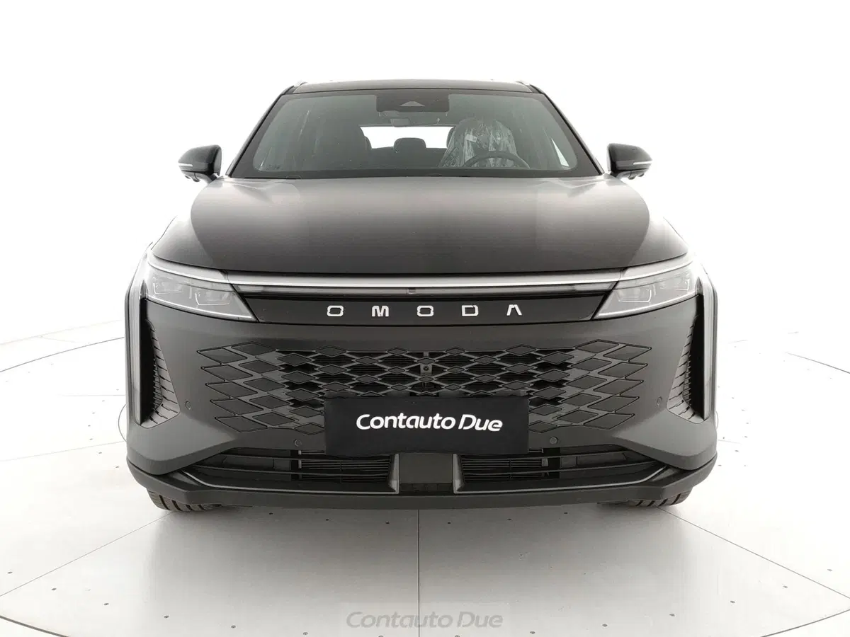 Omoda Omoda 9 SHS-P nuova a Caserta (2)