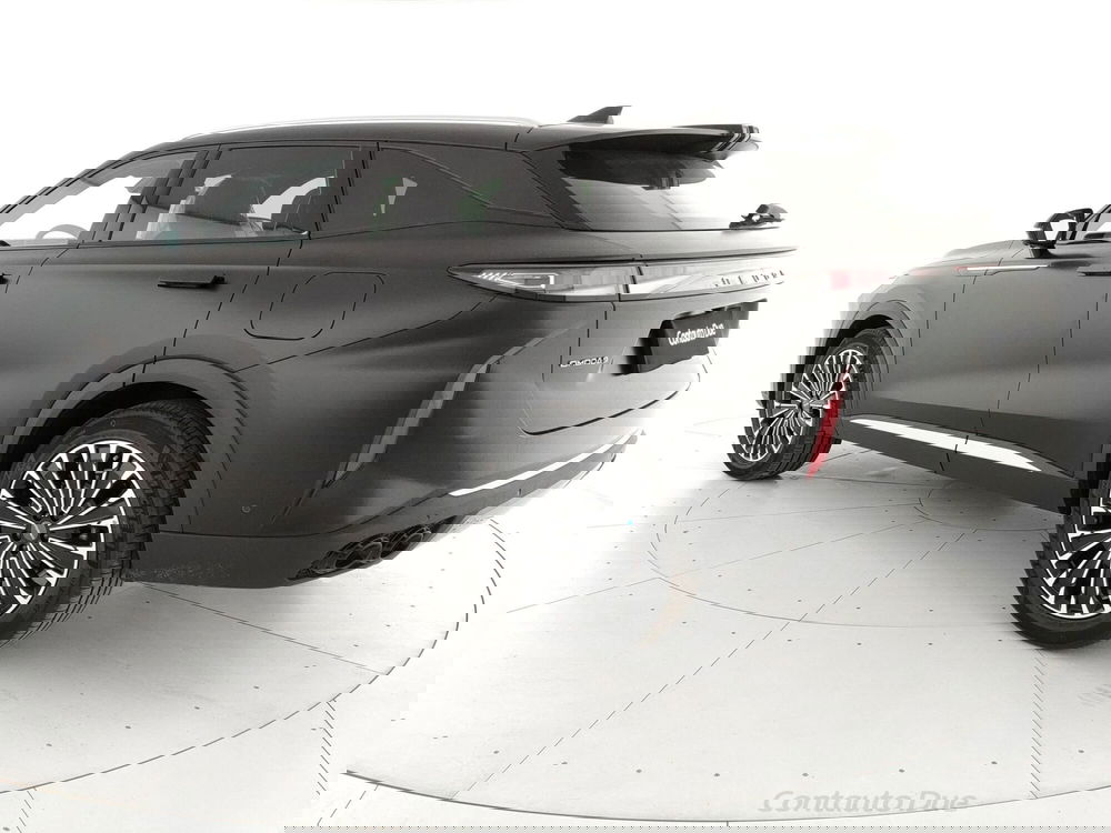 Omoda Omoda 9 SHS-P nuova a Caserta (7)