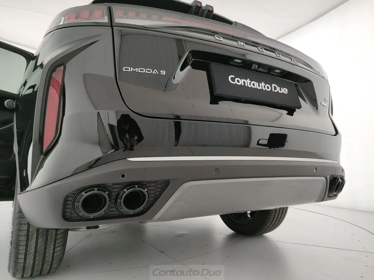 Omoda Omoda 9 SHS-P nuova a Caserta (9)