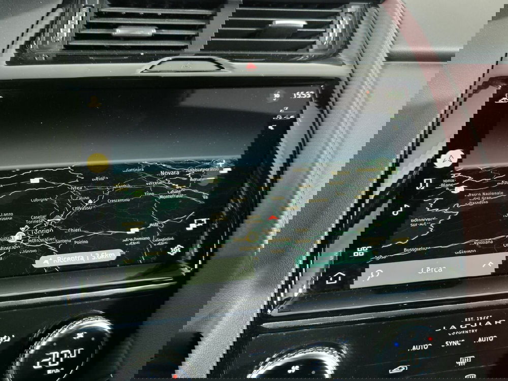 Jaguar E-Pace usata a Torino (16)